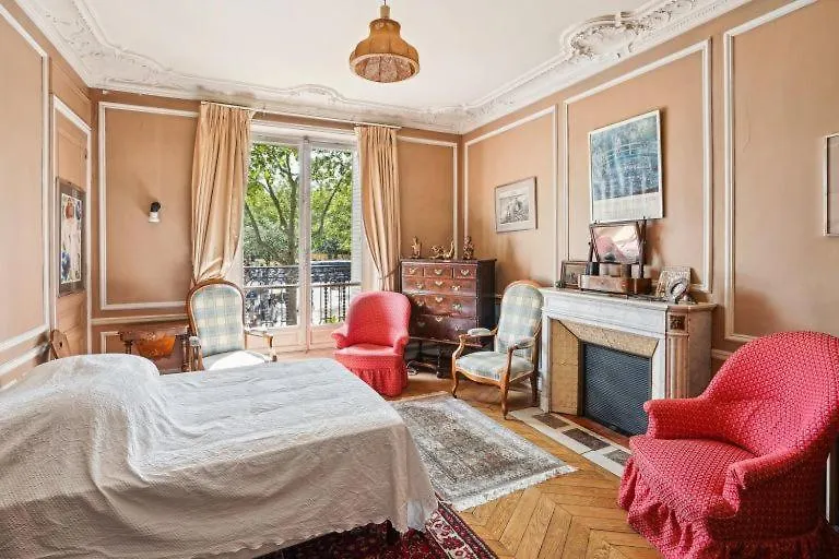 Apartment Haussmannien Paris