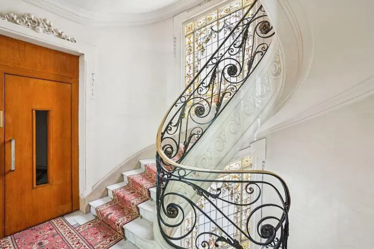 Haussmannien Paris